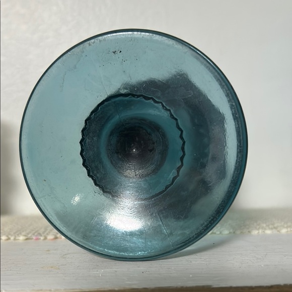 Elegant Blue Glass Goblet - Picture 2 of 4